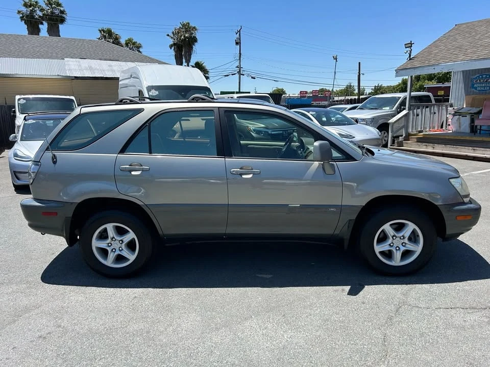 2001 Lexus RX 1st Gen - Image 2 of 20