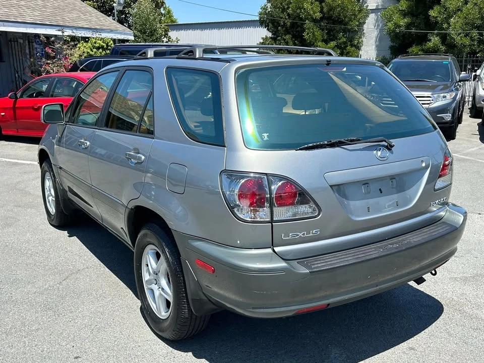 2001 Lexus RX 1st Gen - Image 5 of 20