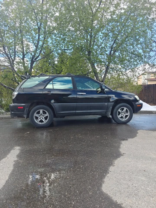 2001 Lexus RX 1st Gen - Image 2 of 8