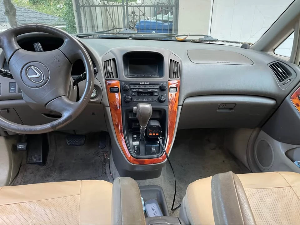 2001 Lexus RX 1st Gen - Image 10 of 10