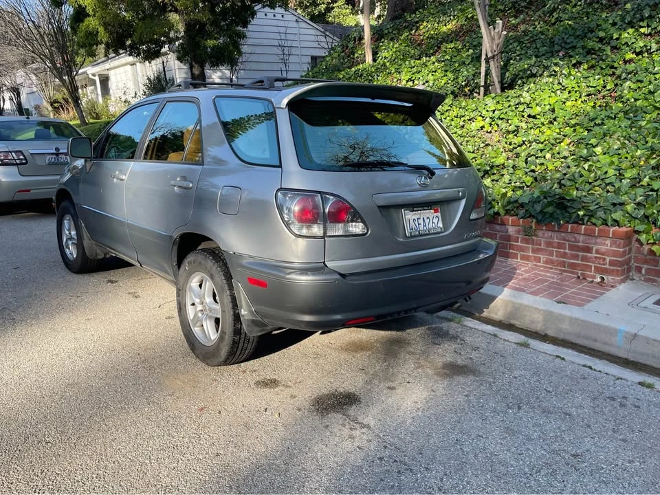 2001 Lexus RX 1st Gen - Image 6 of 10