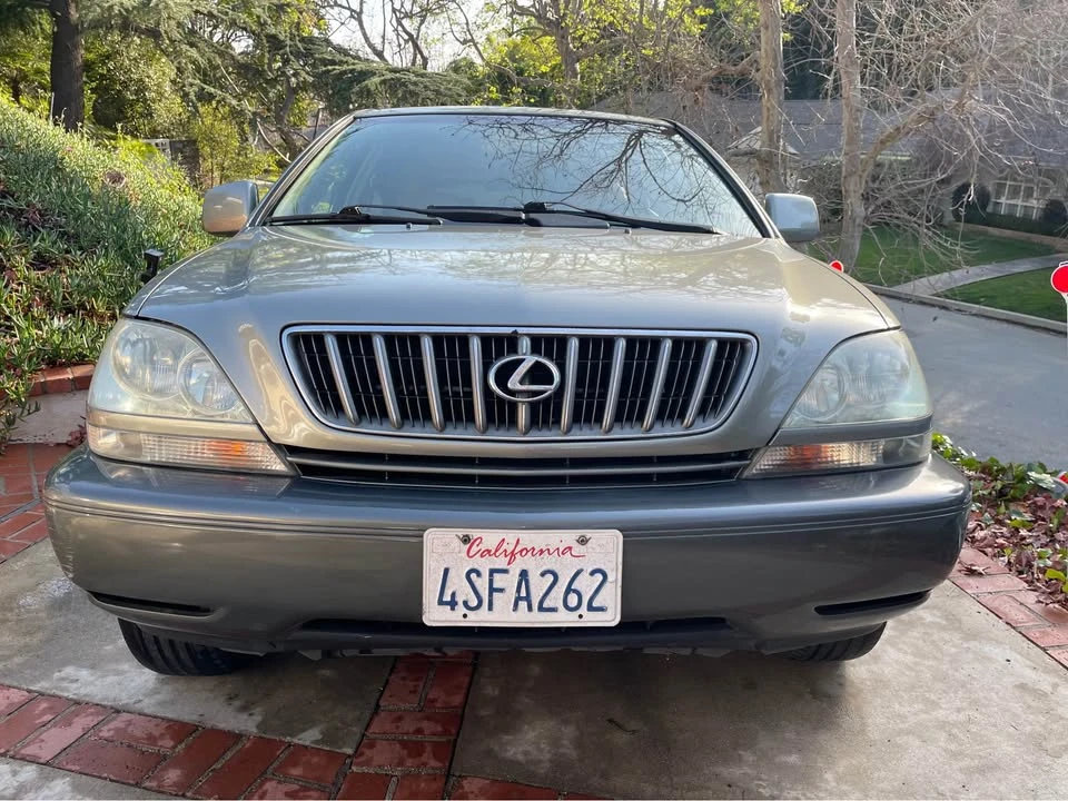 2001 Lexus RX 1st Gen - Image 2 of 10