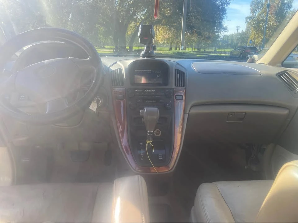 2001 Lexus RX 1st Gen - Image 10 of 10