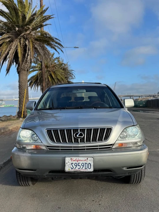 2001 Lexus RX 1st Gen - Image 3 of 14