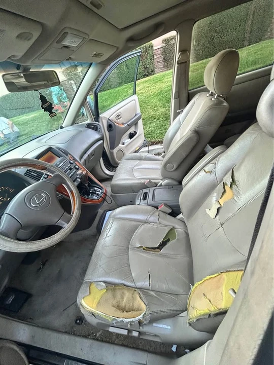 2001 Lexus RX 1st Gen - Image 5 of 9