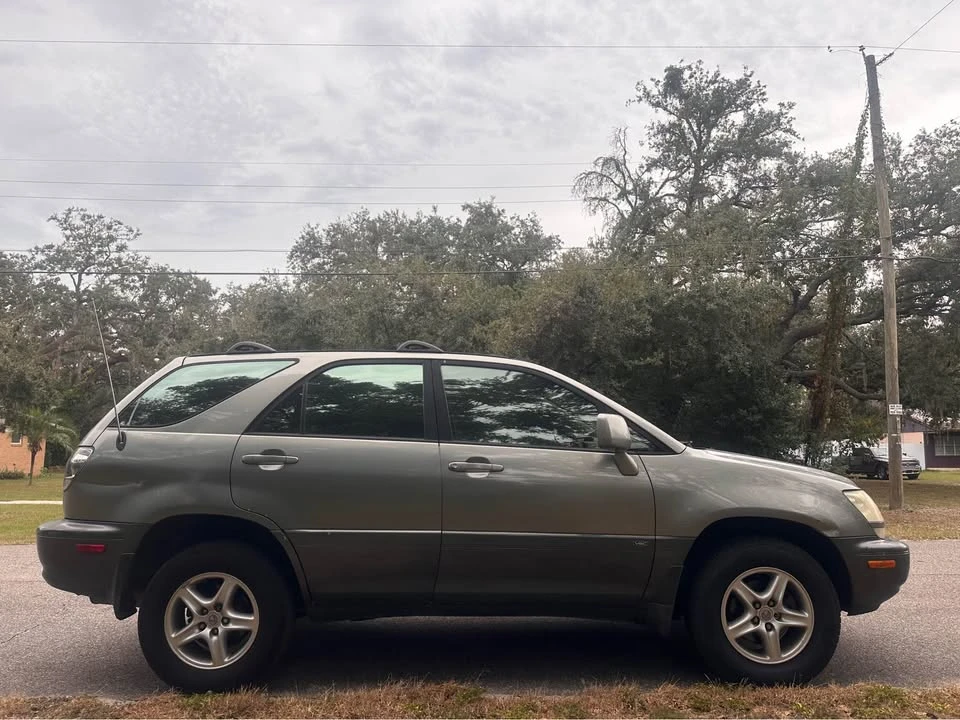 2001 Lexus RX 1st Gen - Image 3 of 6