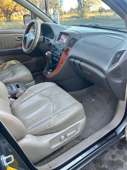 2001 Lexus RX 1st Gen - Image 6 of 9