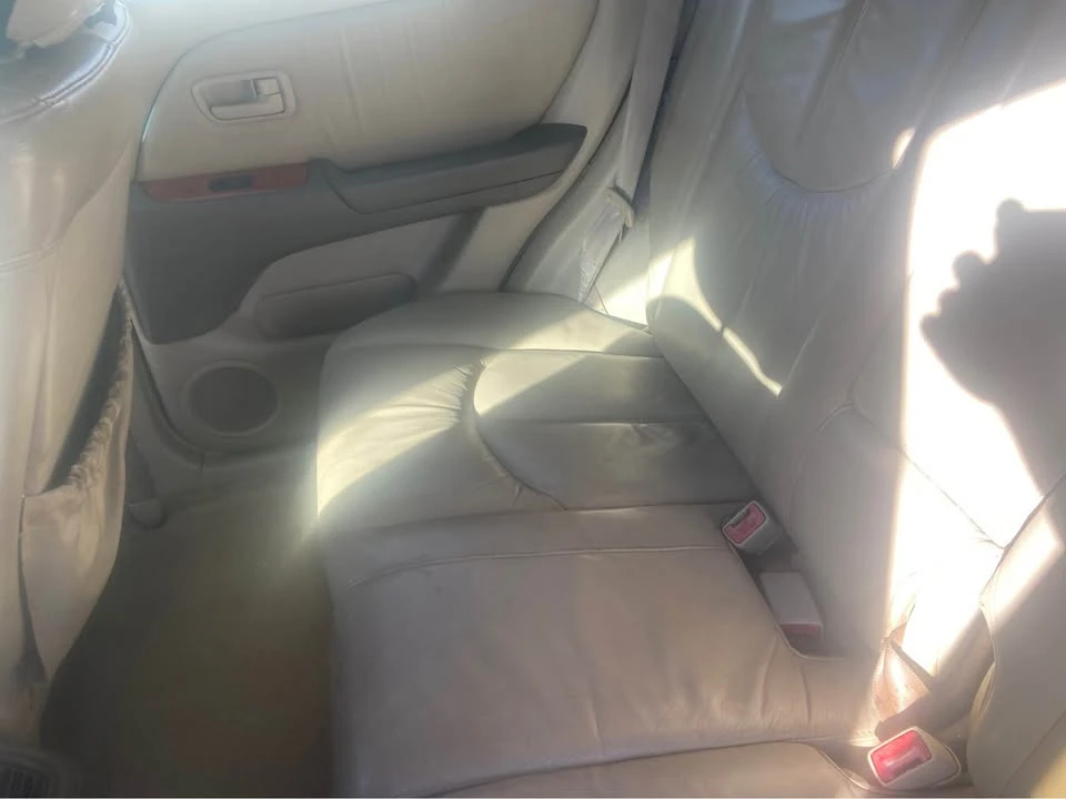 2001 Lexus RX 1st Gen - Image 5 of 10