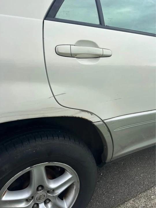 2001 Lexus RX 1st Gen - Image 12 of 14