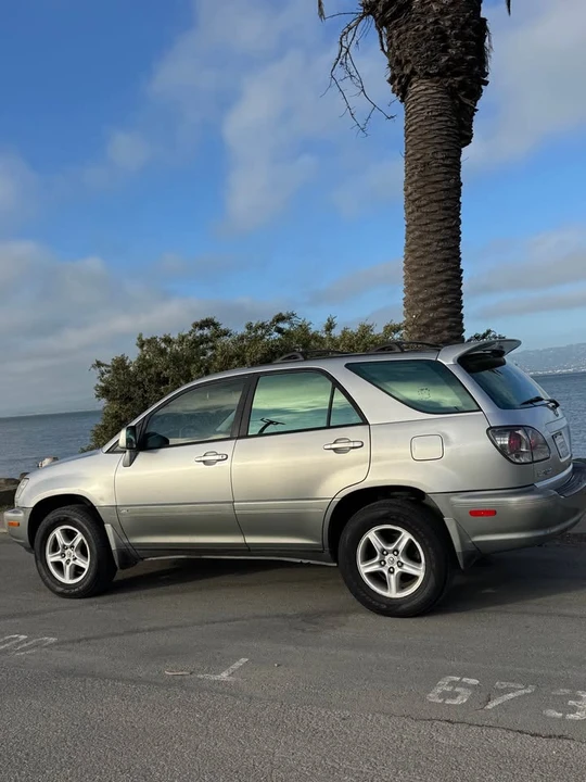 2001 Lexus RX 1st Gen - Image 4 of 14
