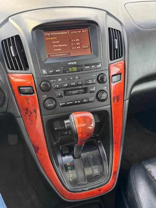 2001 Lexus RX 1st Gen - Image 11 of 14