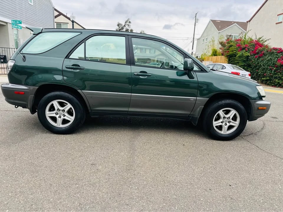 2001 Lexus RX 1st Gen - Image 5 of 16