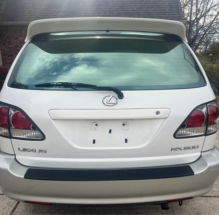 2001 Lexus RX 1st Gen - Image 5 of 9