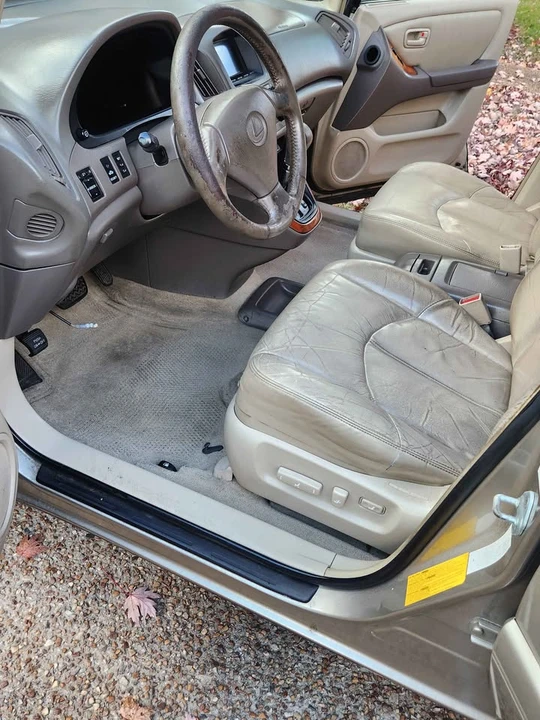 2001 Lexus RX 1st Gen - Image 13 of 15