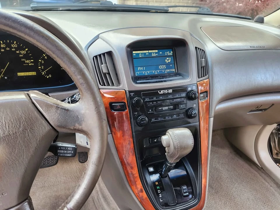 2001 Lexus RX 1st Gen - Image 7 of 15