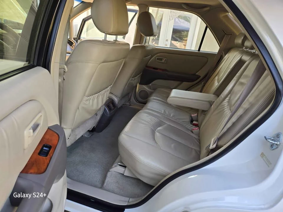 2001 Lexus RX 1st Gen - Image 10 of 12
