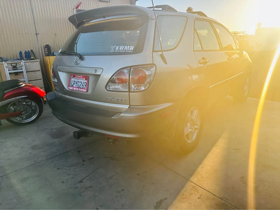 2001 Lexus RX 1st Gen - Image 3 of 11