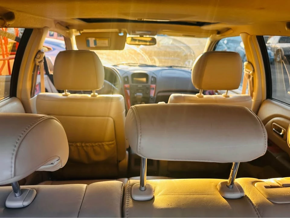 2001 Lexus RX 1st Gen - Image 9 of 11