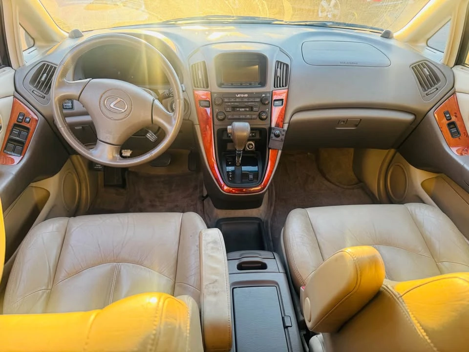 2001 Lexus RX 1st Gen - Image 11 of 11