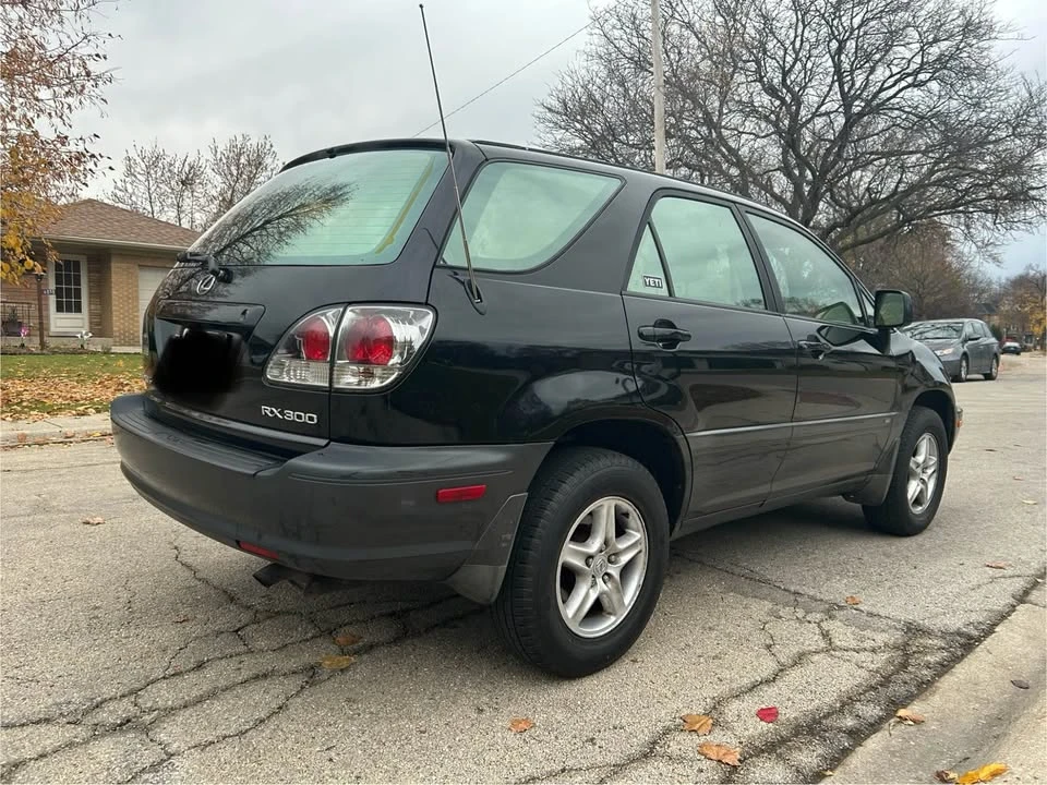 2001 Lexus RX 1st Gen - Image 4 of 9