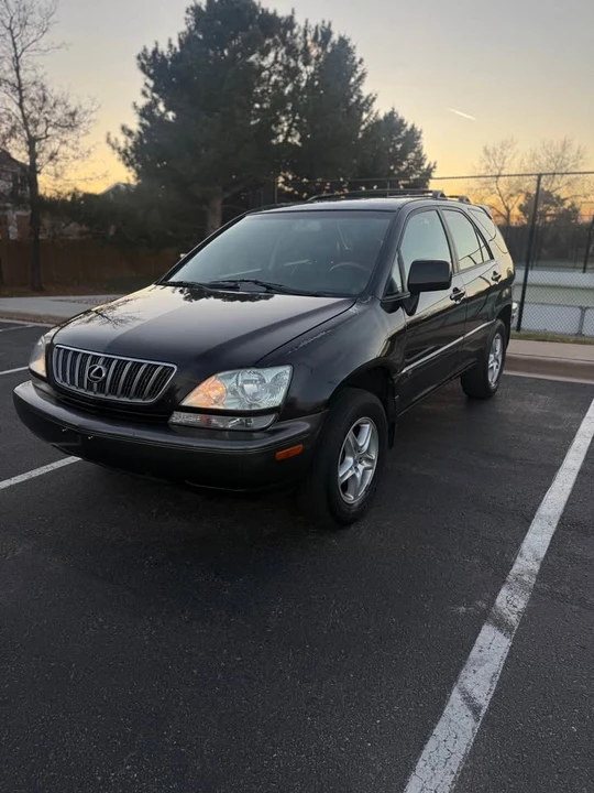 2001 Lexus RX 1st Gen - Image 4 of 15