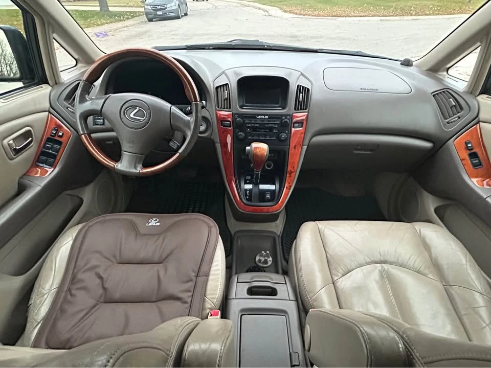 2001 Lexus RX 1st Gen - Image 7 of 9