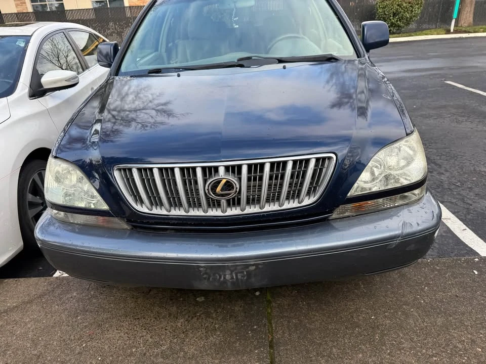2001 Lexus RX 1st Gen - Image 2 of 9