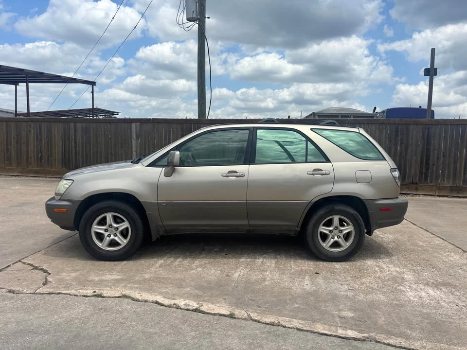 2001 Lexus RX 1st Gen - Image 12 of 12