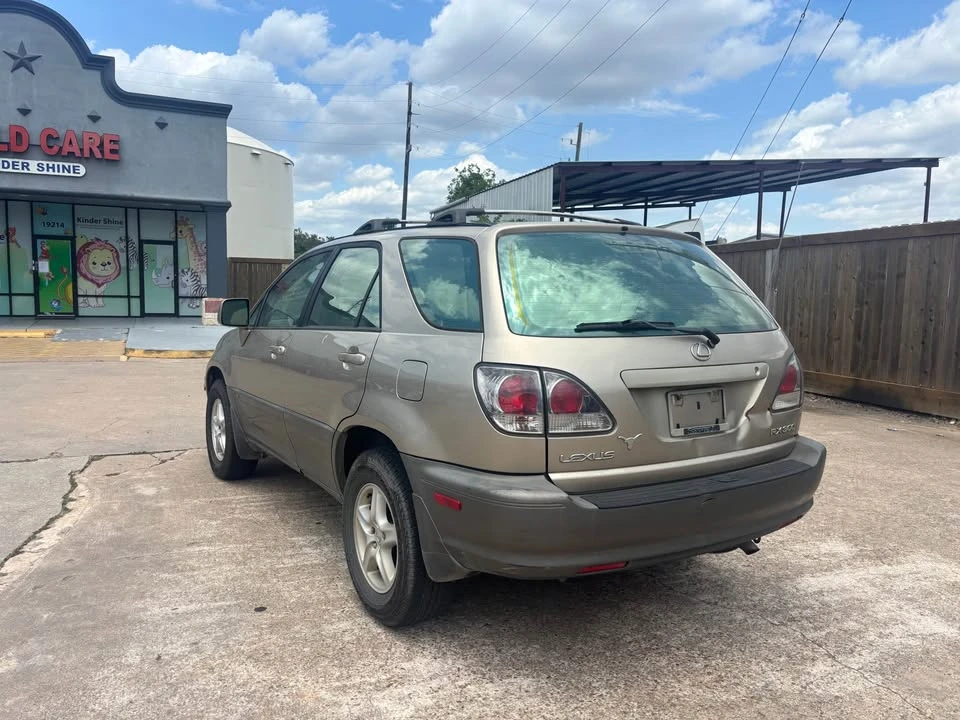 2001 Lexus RX 1st Gen - Image 7 of 12