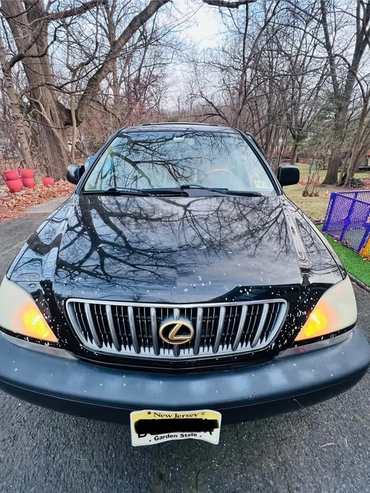 2001 Lexus RX 1st Gen - Image 2 of 13