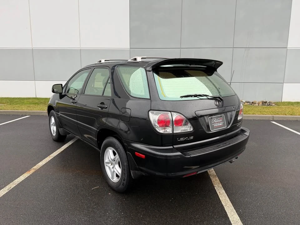 2001 Lexus RX 1st Gen - Image 5 of 17