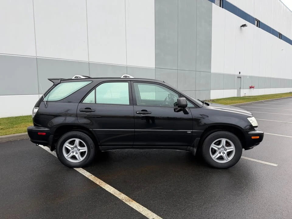 2001 Lexus RX 1st Gen - Image 2 of 17