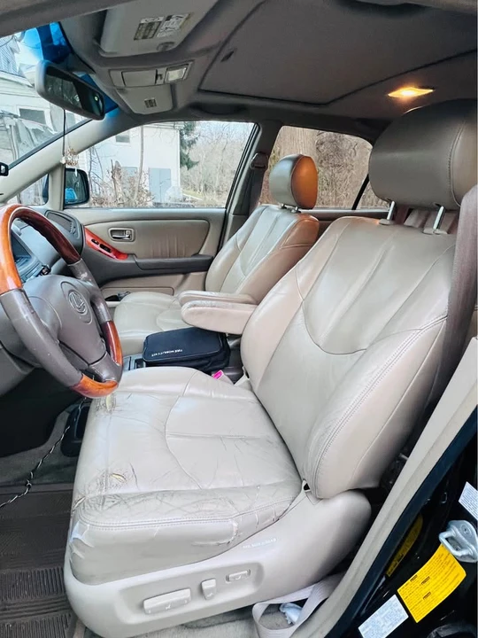 2001 Lexus RX 1st Gen - Image 8 of 13