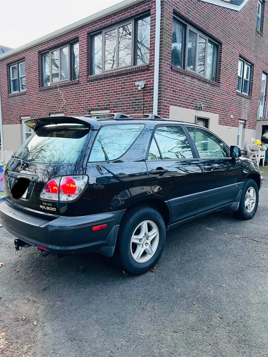 2001 Lexus RX 1st Gen - Image 5 of 13