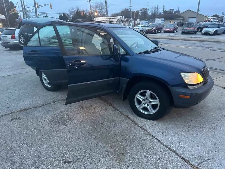 2001 Lexus RX 1st Gen - Image 6 of 12
