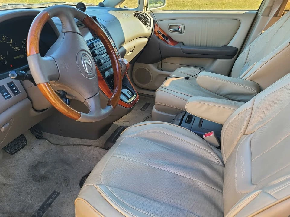 2001 Lexus RX 1st Gen - Image 7 of 10