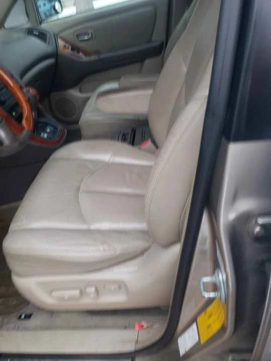 2001 Lexus RX 1st Gen - Image 5 of 8