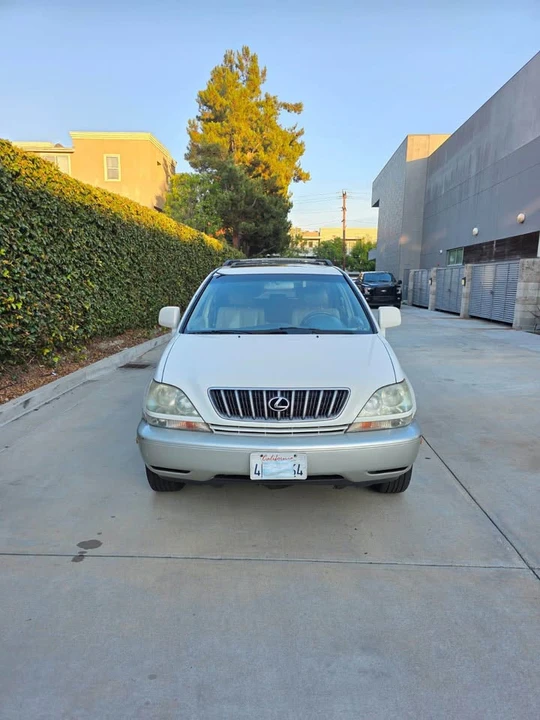 2001 Lexus RX 1st Gen - Image 3 of 16