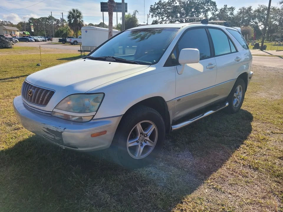 2001 Lexus RX 1st Gen - Image 3 of 10