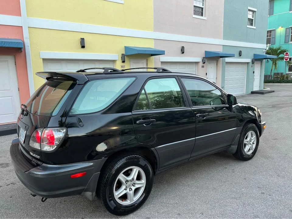 2001 Lexus RX 1st Gen - Image 11 of 19