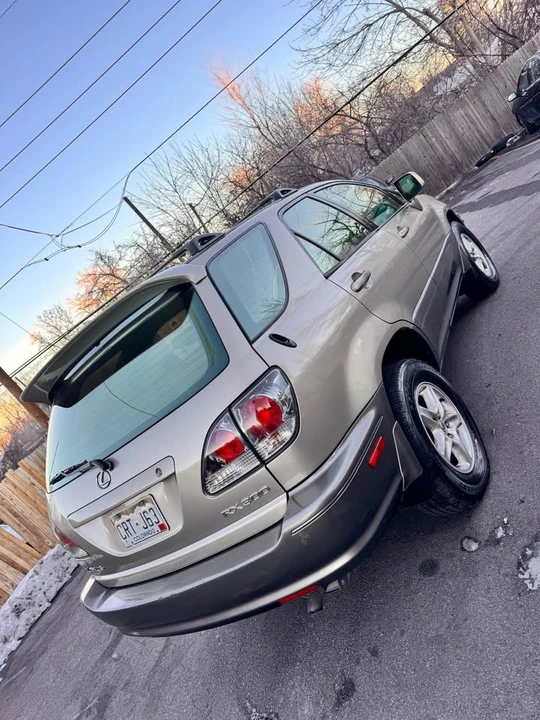 2001 Lexus RX 1st Gen - Image 8 of 14