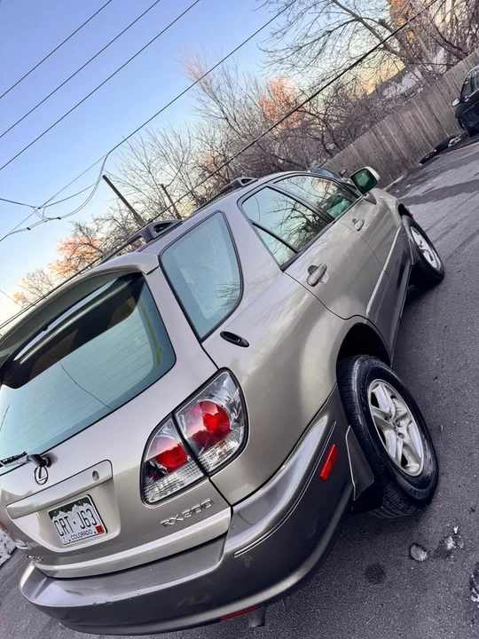 2001 Lexus RX 1st Gen - Image 3 of 14
