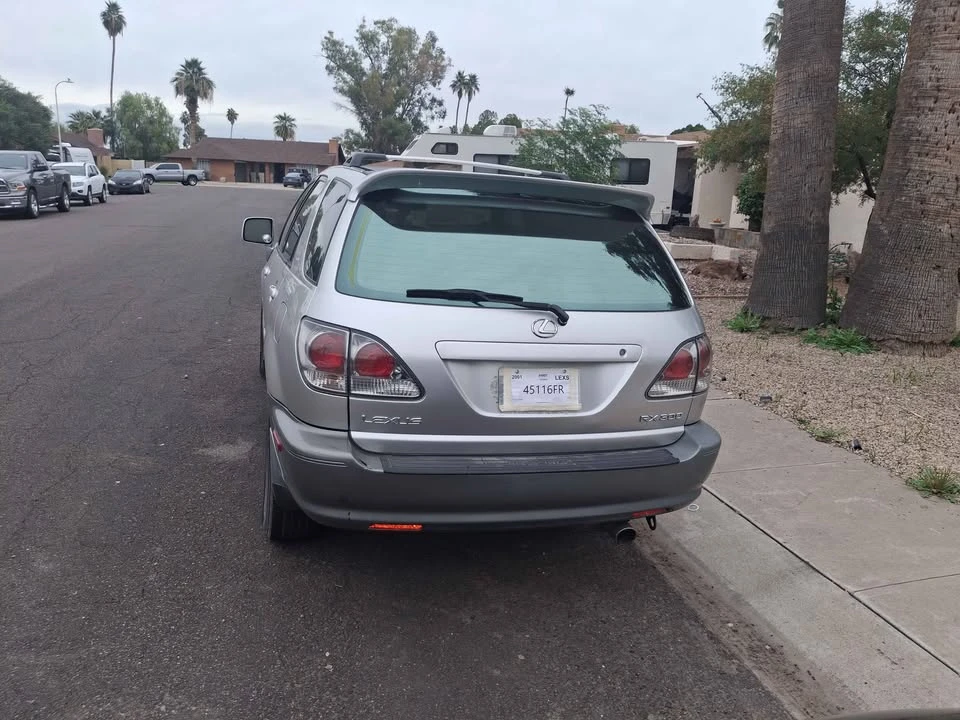 2001 Lexus RX 1st Gen - Image 7 of 10