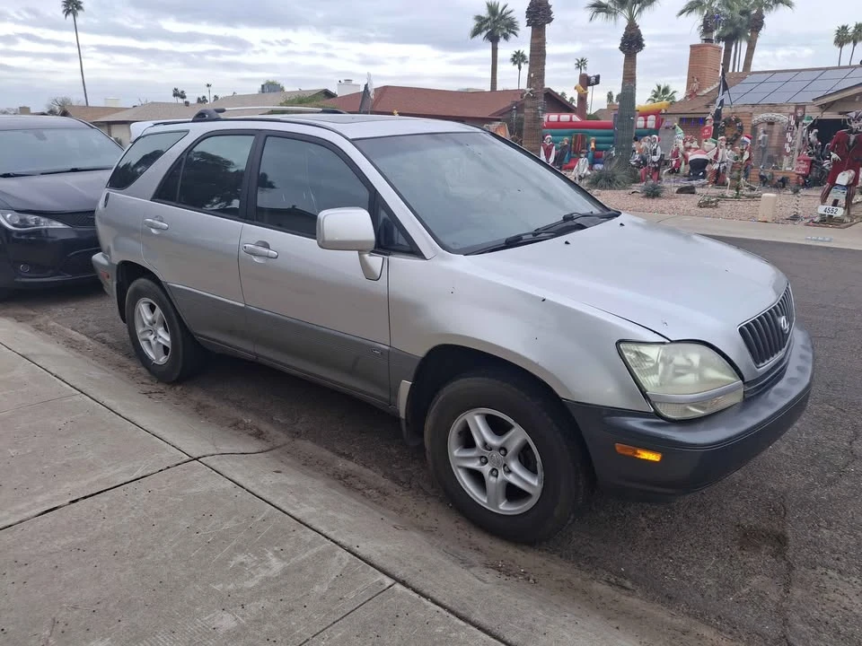 2001 Lexus RX 1st Gen - Image 5 of 10