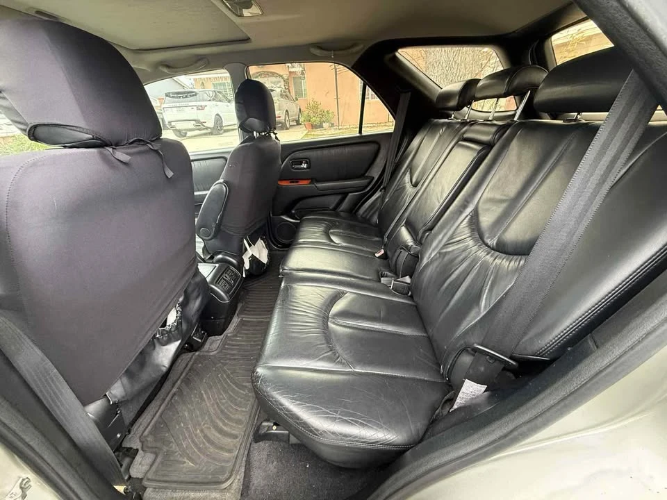 2001 Lexus RX 1st Gen - Image 5 of 8