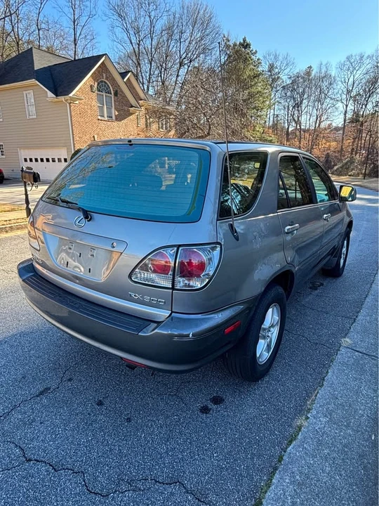 2001 Lexus RX 1st Gen - Image 7 of 13