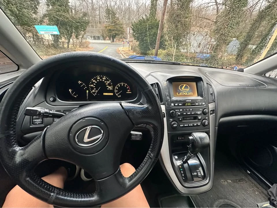2001 Lexus RX 1st Gen - Image 5 of 18