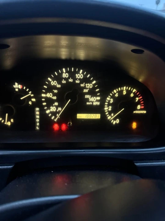 2001 Lexus RX 1st Gen - Image 9 of 12