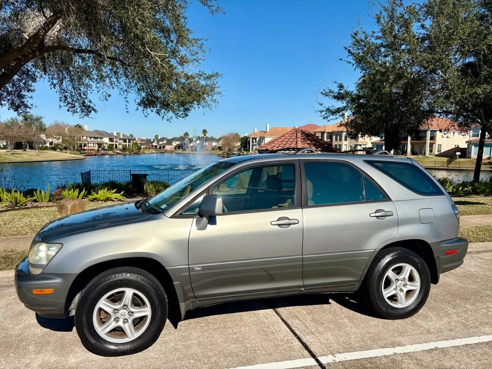 2001 Lexus RX 1st Gen - Image 5 of 5