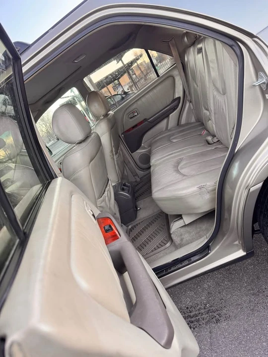 2001 Lexus RX 1st Gen - Image 10 of 14